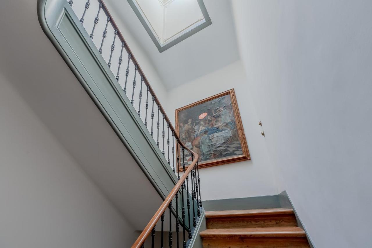Апартаменты Principe Real Charming Garden View Flat At The Heart Of Лиссабон Экстерьер фото